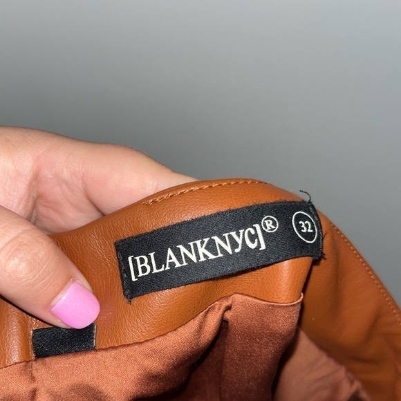 LAST CHANCE BLANKNYC NWT Camel Brown Faux Leather Layered Mini Skirt Size 32 - Picture 11 of 11